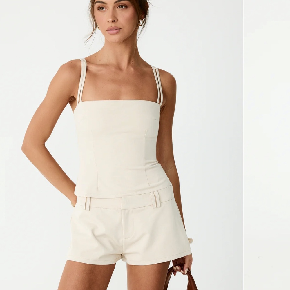 NWT Charcoal Clothing Beige/Cream Tank